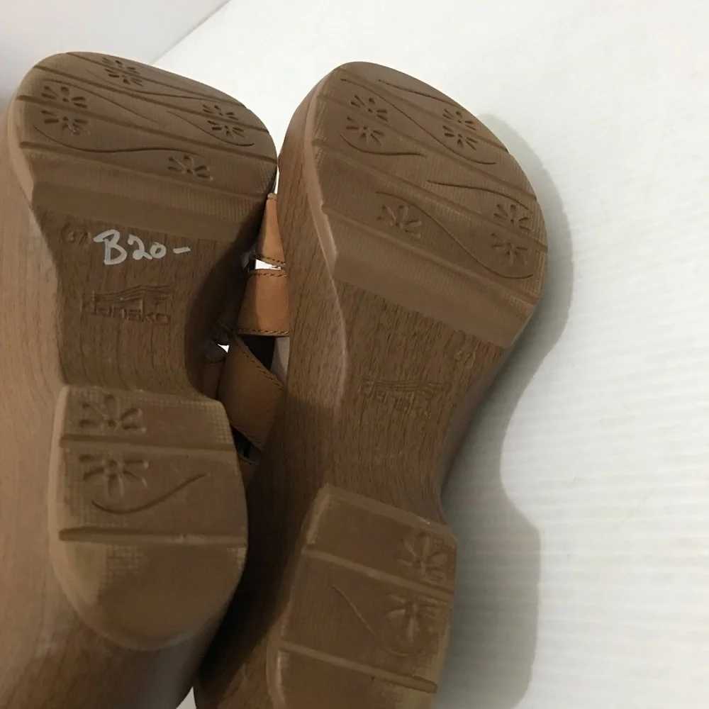 DANSKO JANET WOMENS CARMEL LEATHER WALKING SANDAL Size 37